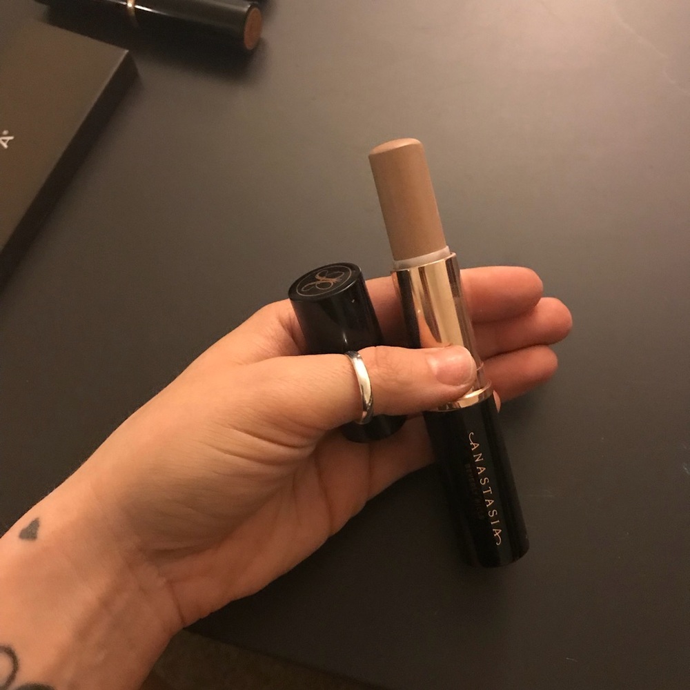 Anastasia Shadow contour stick